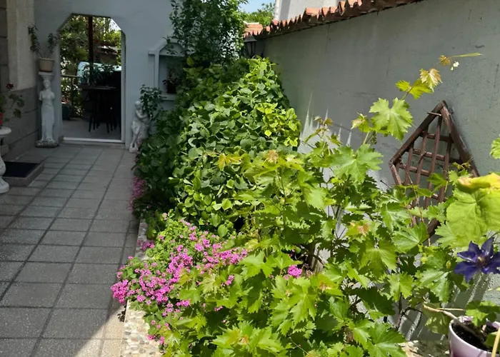 Къща за гости Casa Del Mare *