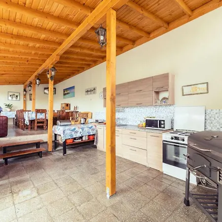 Къща за гости Casa Del Mare *